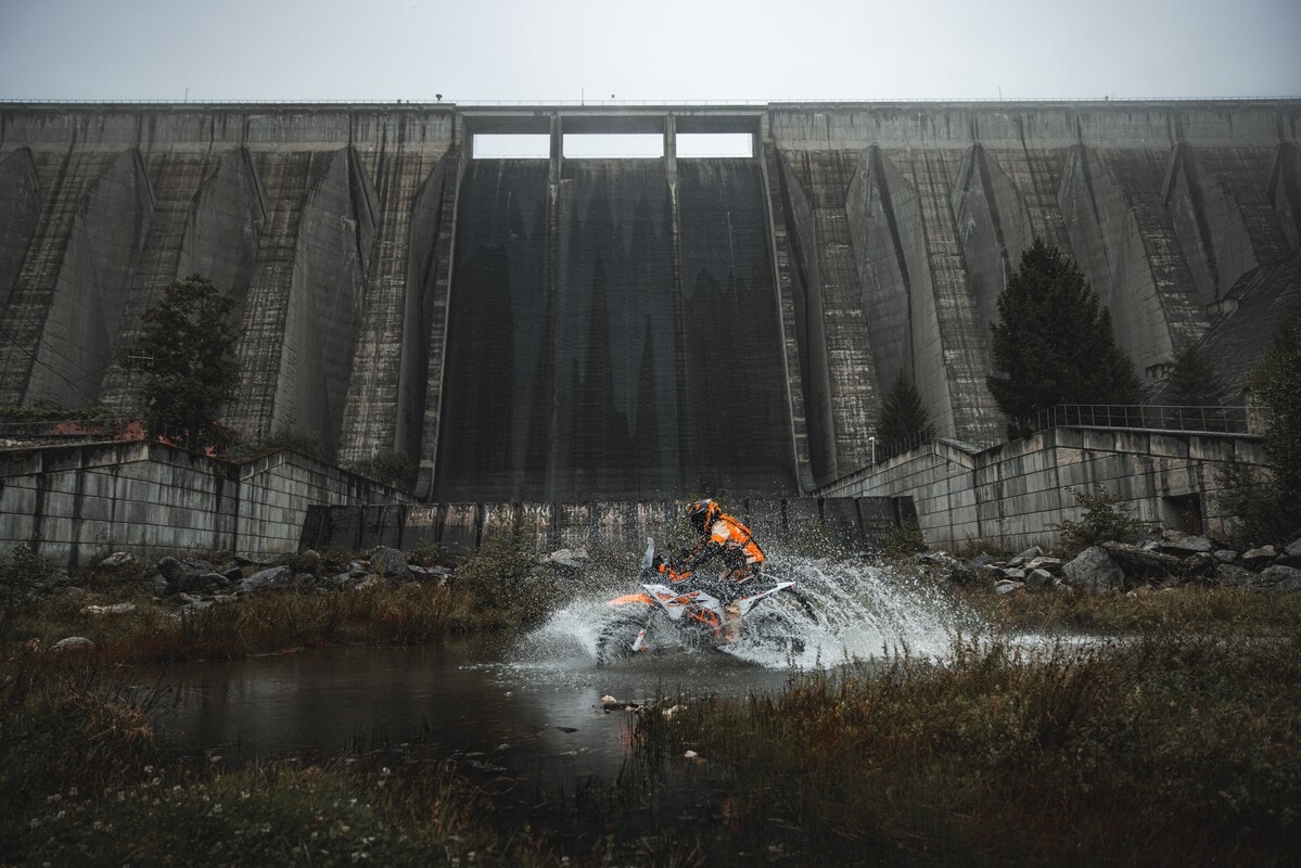 KTM 390 Adventure 2025: le adventure per tutti